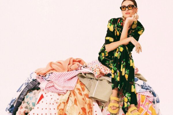 Moda sostenibile: dal 19 luglio 2026 stop alla distruzione dei capi invenduti